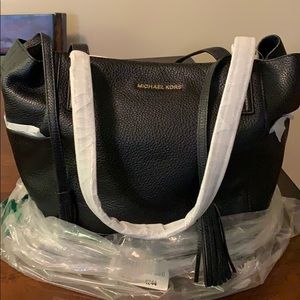 Michael Kors Ashbury Leather Grab Bag